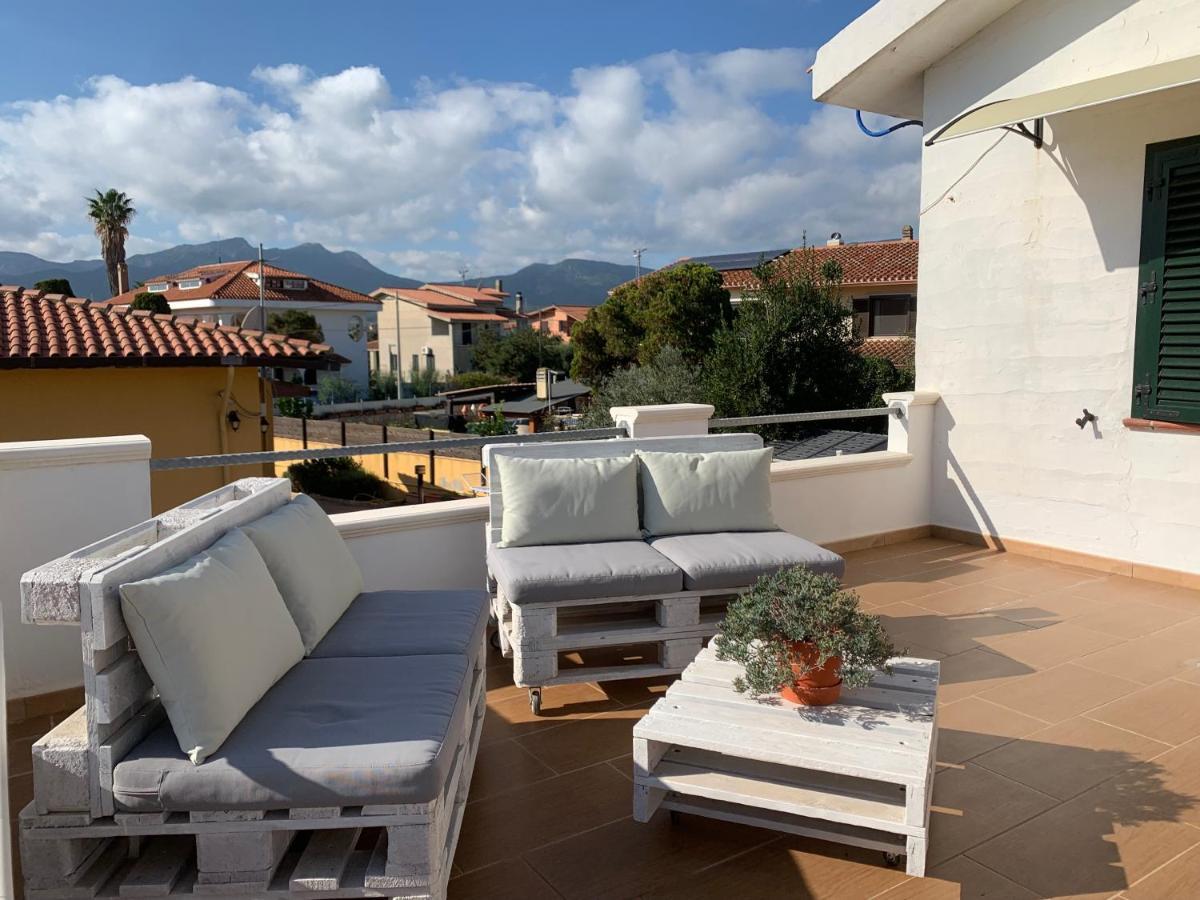 Villa Maria Apartment Capoterra Buitenkant foto